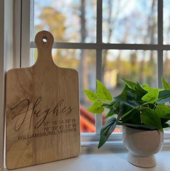 Picture of Laser Engraved Medium Wooden Bread / Charcuterie Board